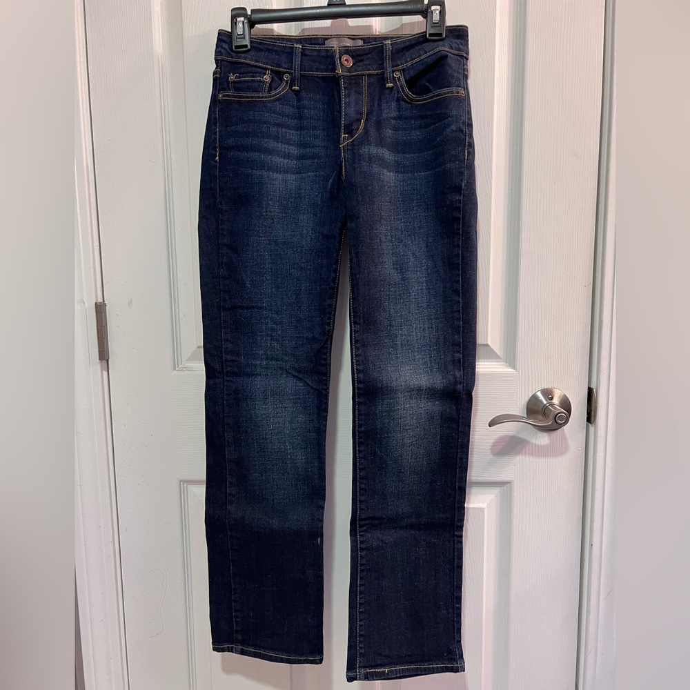 Women’s jeans 👖slight curve classic straight leg size 0/25